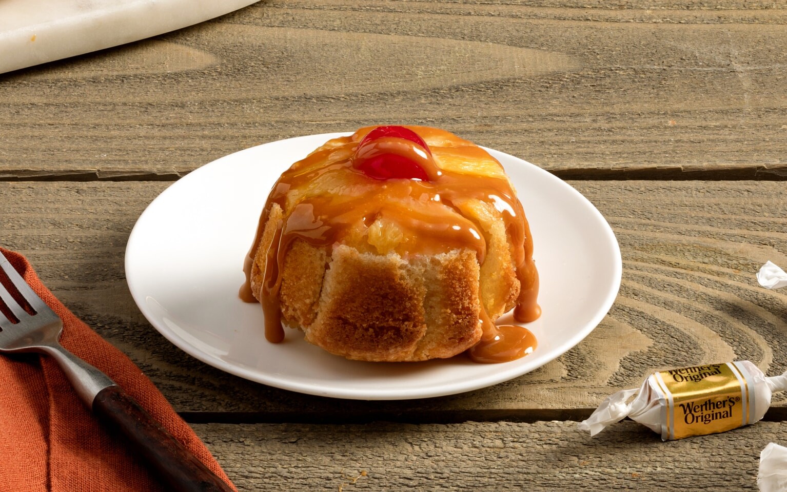 Caramel Pineapple Upside-Down Cupcakes